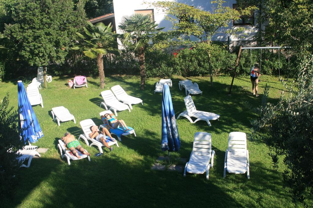 Residence Miralago Rooms & Apartments Manerba del Garda Εξωτερικό φωτογραφία