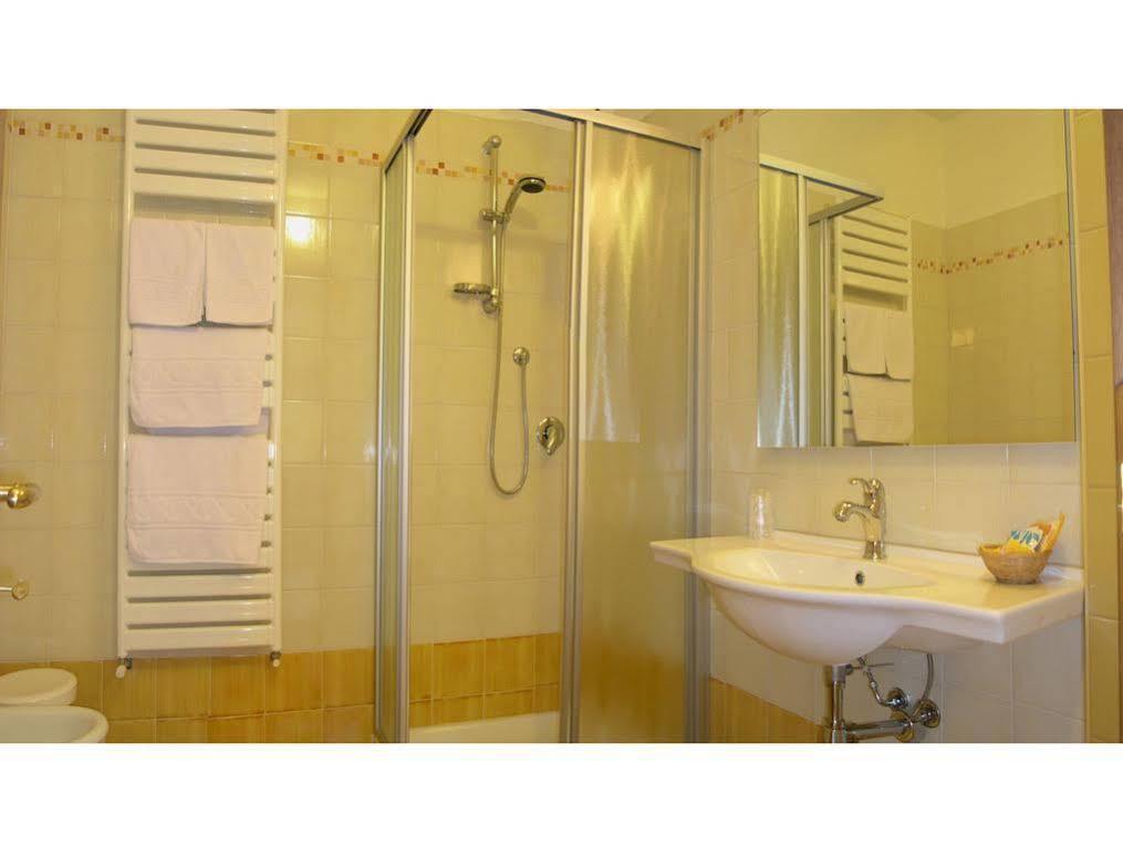 Residence Miralago Rooms & Apartments Manerba del Garda Εξωτερικό φωτογραφία